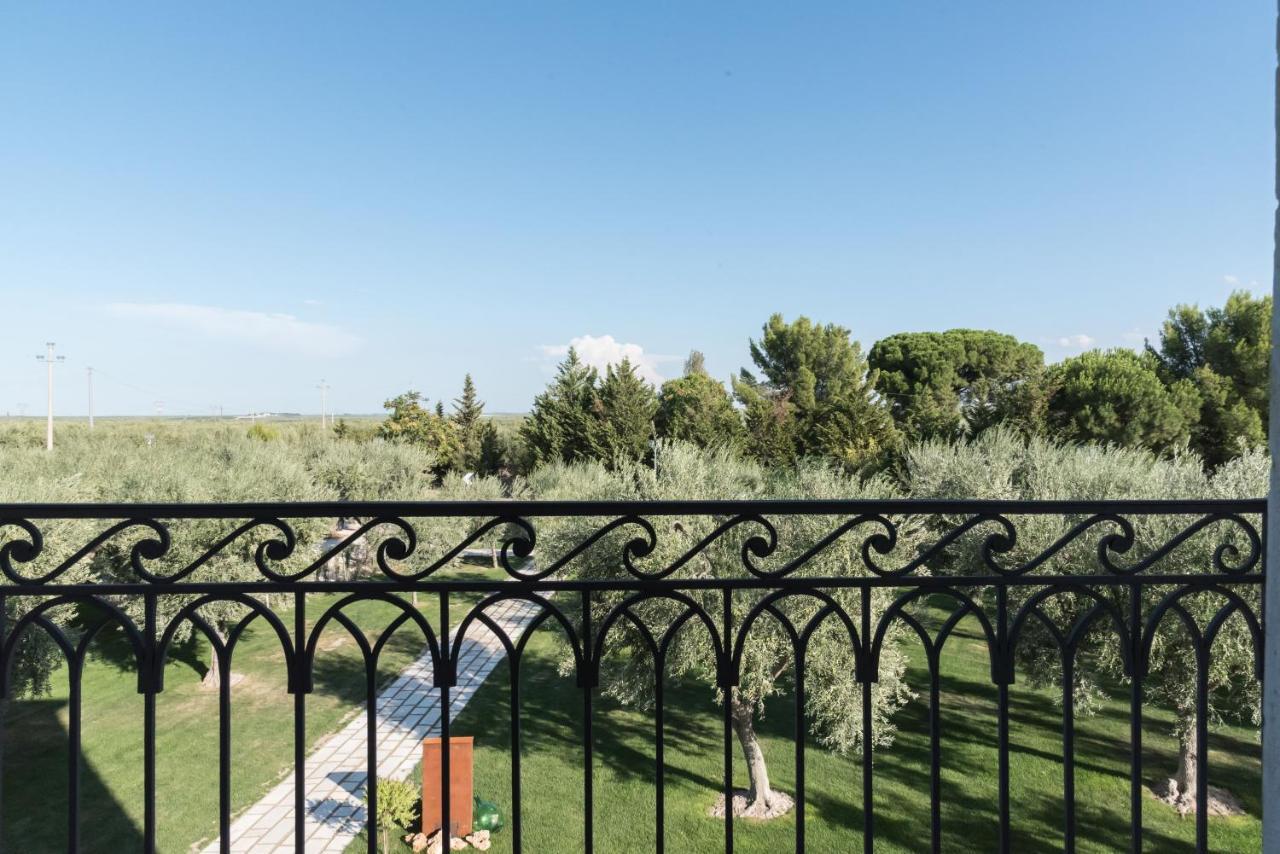 Villa Pesce 1820 Residenza D'Epoca & Spa カノーザ・ディ・プーリア エクステリア 写真
